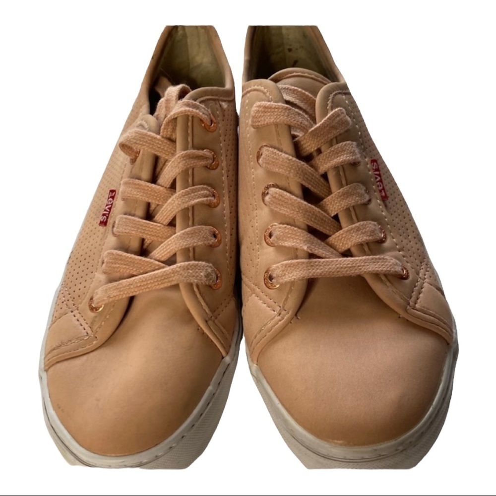 Levi’s lace up Sz 7 1/2